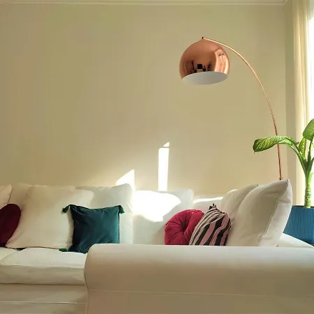 Elegante Nel Quartiere Isola Apartmán *