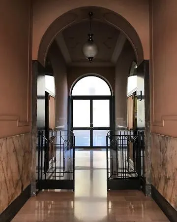 Elegante Nel Quartiere Isola Apartmán *